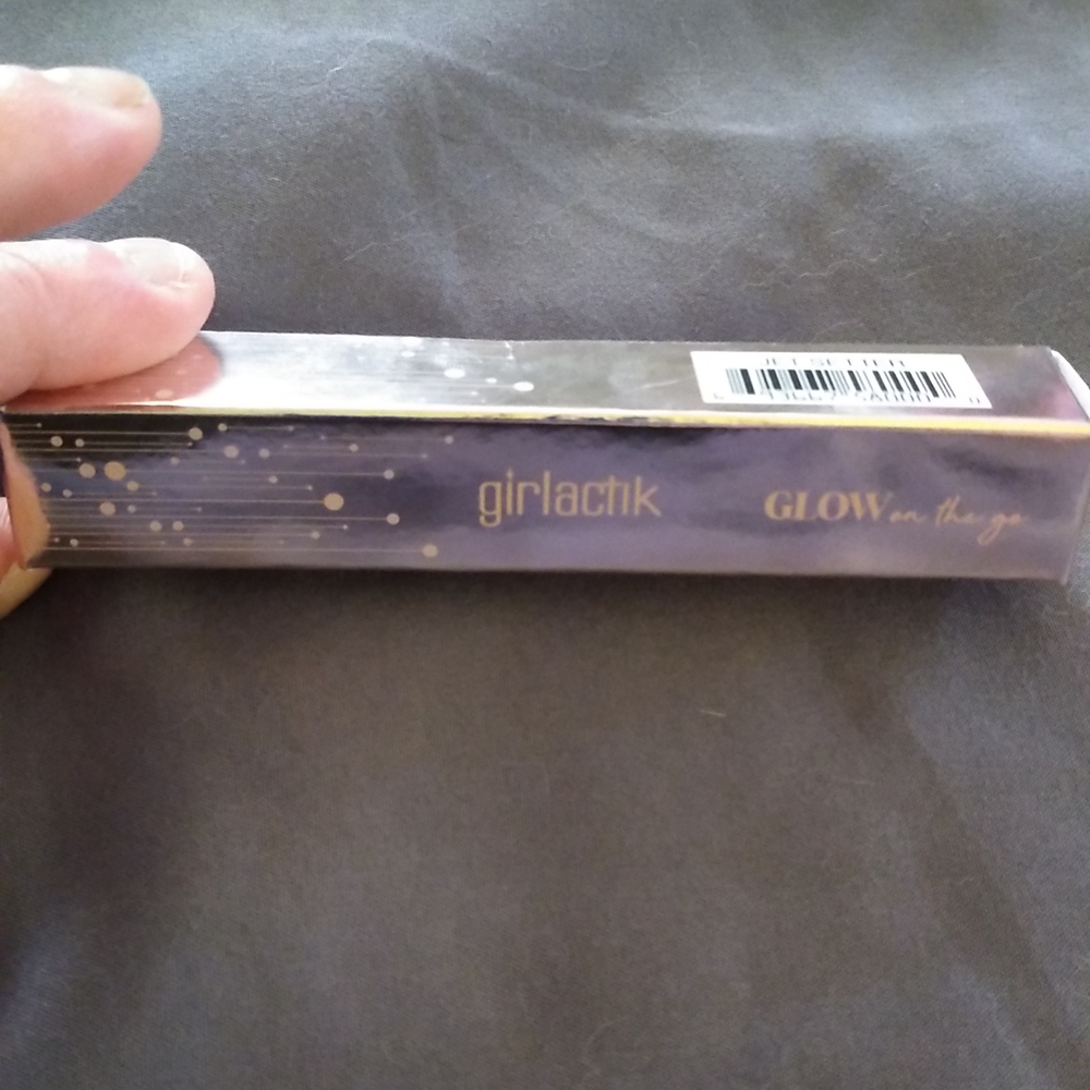 Girlactik glow on the go highlighter stick